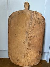 Load image into Gallery viewer, European Antique chopping boards