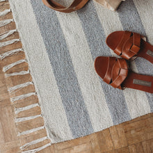Load image into Gallery viewer, stray jute and cotton rug with fringe
