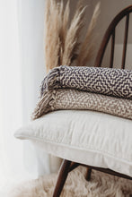 Load image into Gallery viewer, geometric cotton rug