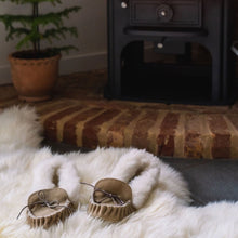 Load image into Gallery viewer, Luxury ladies sheepskin moccasins
