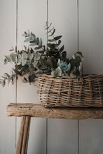 Load image into Gallery viewer, Braided picnic basket