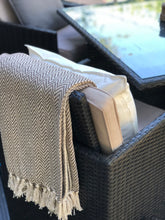Load image into Gallery viewer, herringbone cotton throw
