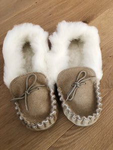 luxury slippers with lambskin collar