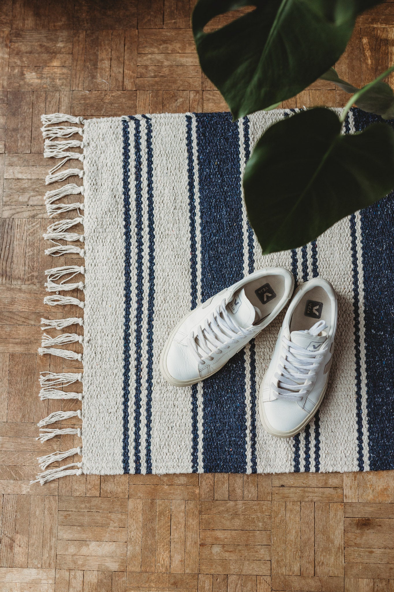 blue and white cotton rug